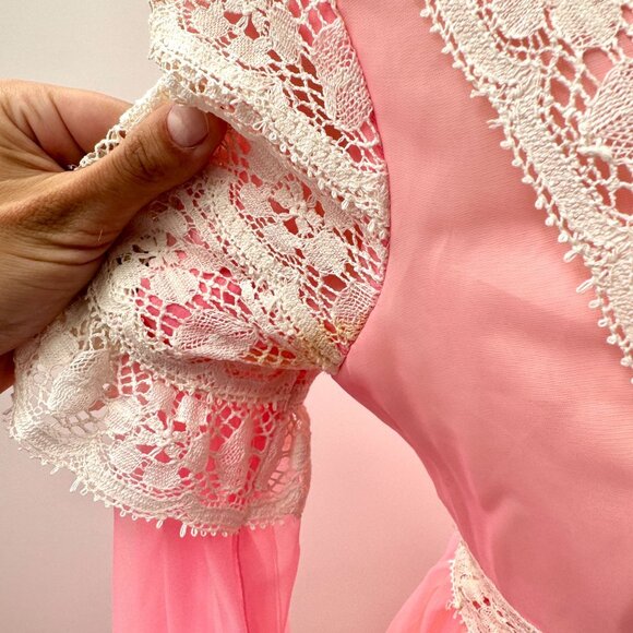 60s 70s Pink and Cream Lace Vintage Maxi-Gown Renaissance Cottagecore - Picture 4 of 12